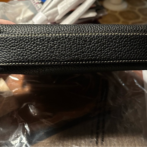 NWT Dooney & Bourke Letter carrier crossbody - Picture 5 of 8